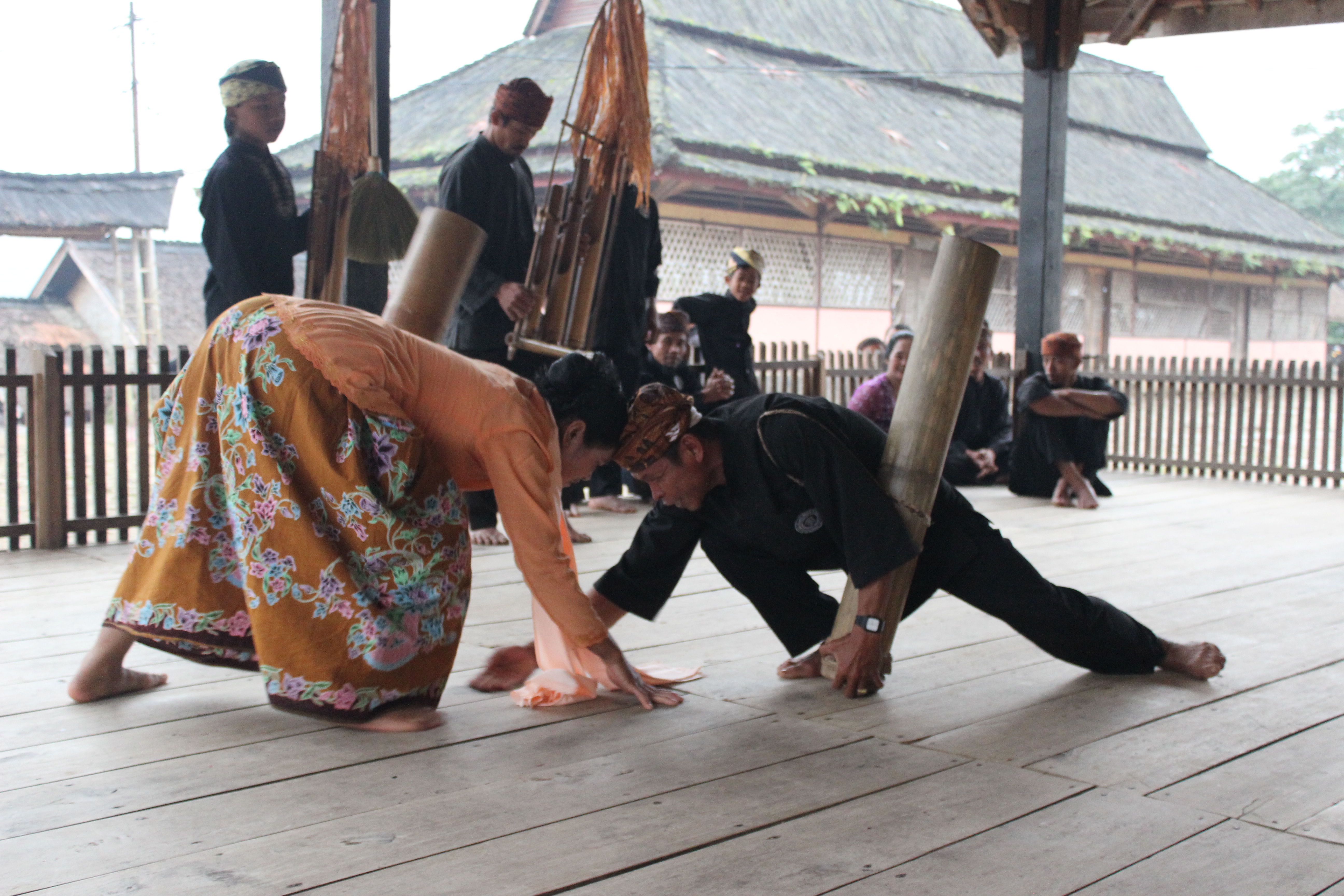 Barisan Prajurit Adat